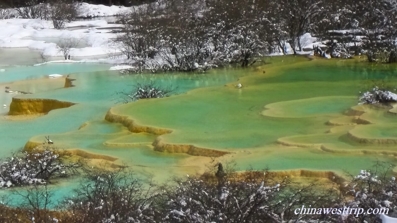 the Multi-colored Pools Huanglong