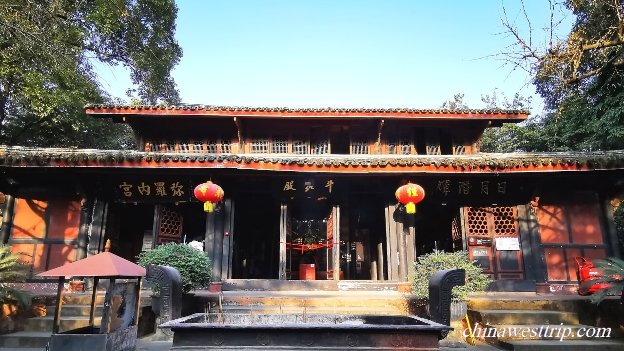 Qingyang Temple005.JPG