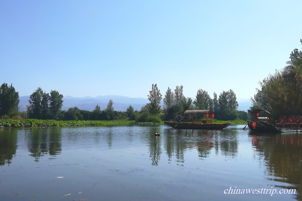 Qionghai Lake