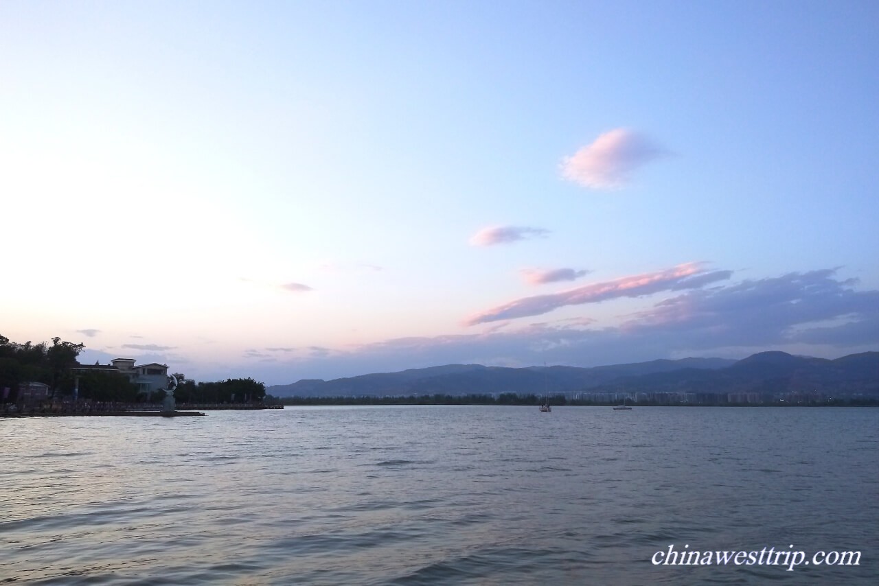 Qionghai Lake