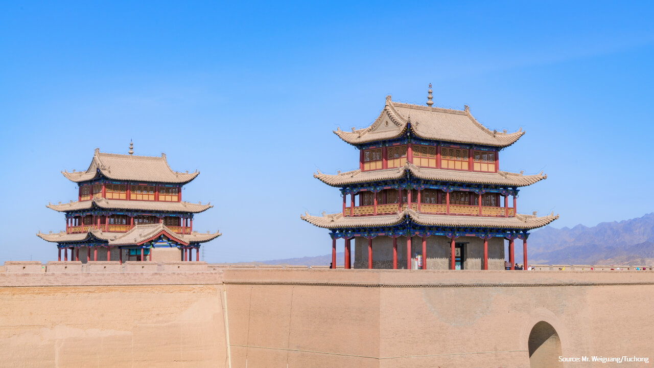 Jiayuguan Fort001w.jpg