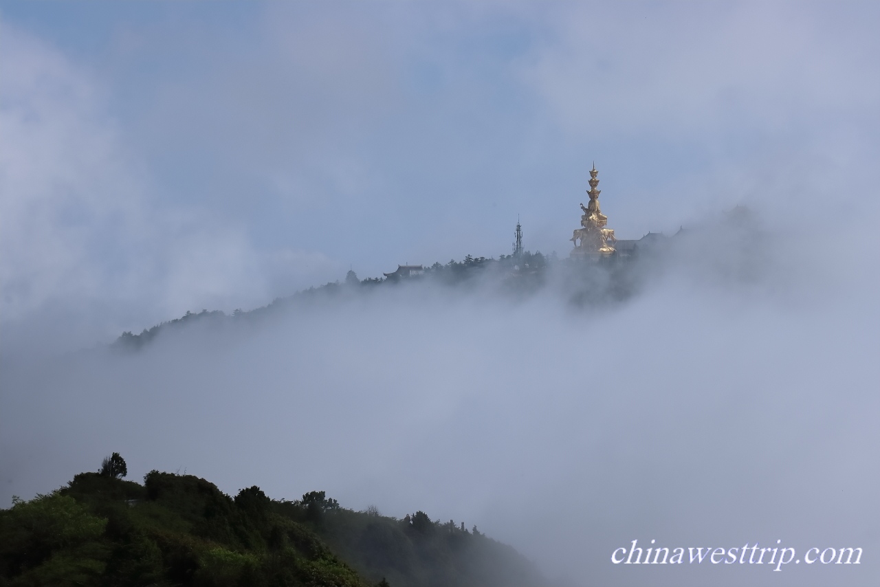 Emei Golden Summit013.jpg