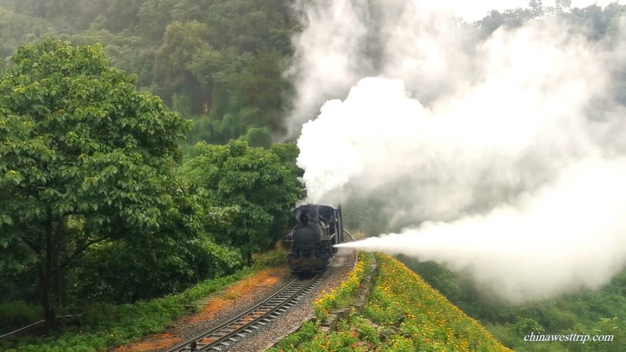 Jiayang Steam Train001W.jpg
